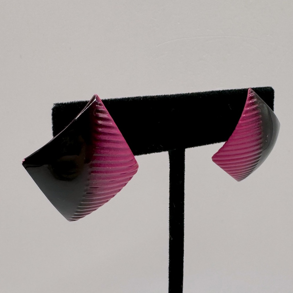 VINTAGE 80s Painted Metal Diamond-Shaped Earrings